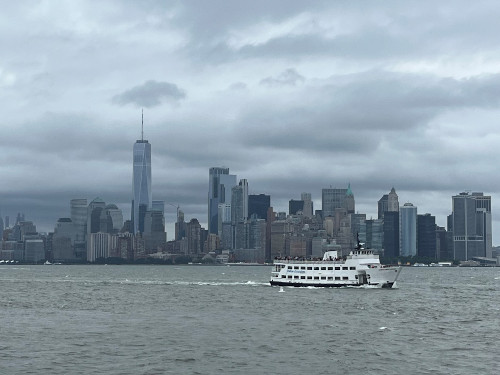 Panorama di Lower Manhattan dall'isola della Statua della Libertà 